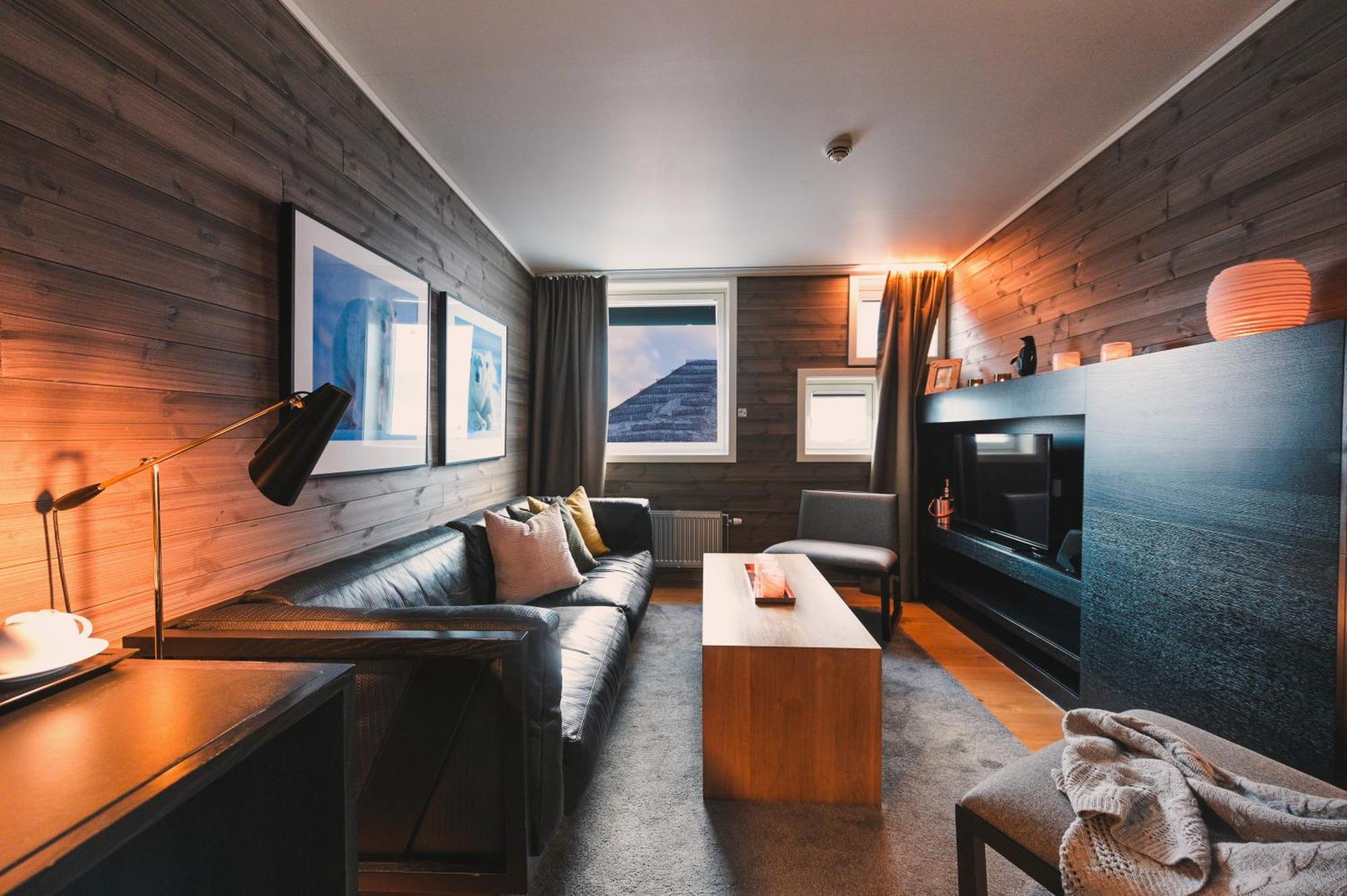 Svalbard Hotell | Polfareren Longyearbyen Exterior foto