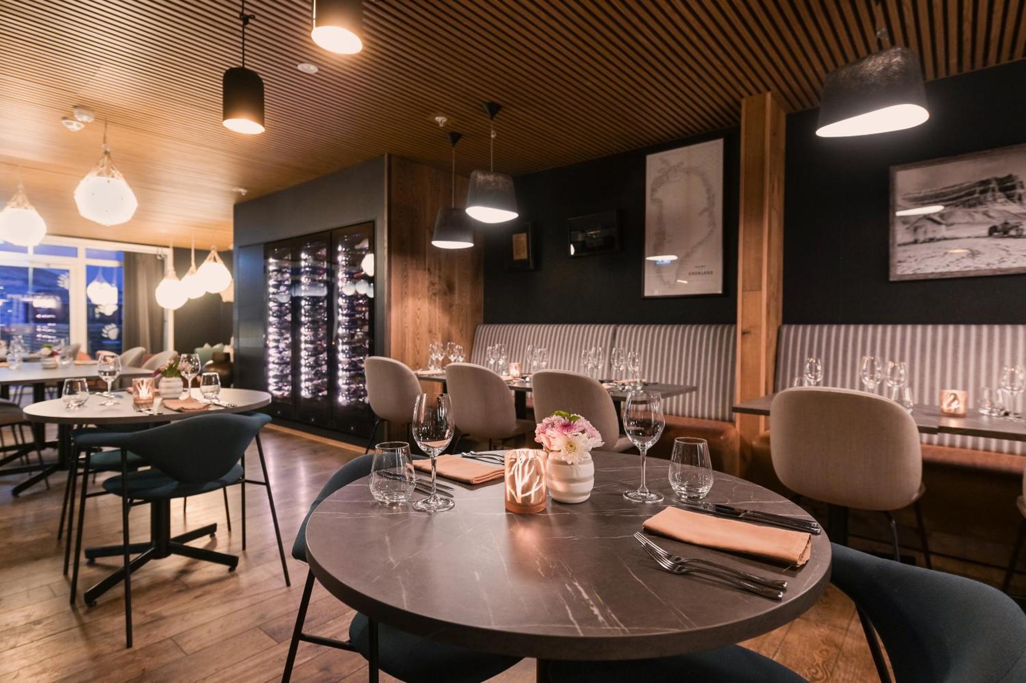 Svalbard Hotell | Polfareren Longyearbyen Exterior foto